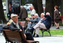 Пензии од денеска во групи