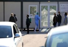 Владата бара продолжување на кризната состојба, намален притисокот врз болниците, но здравствените власти внимателни