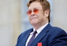 Елтон Џон повикува на масовно тестирање за ХИВ